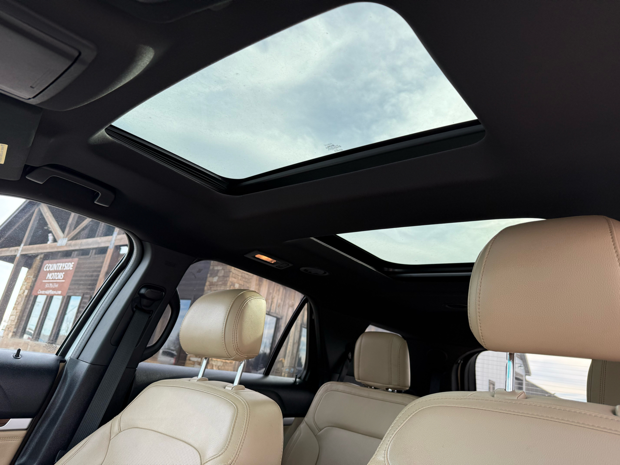 Ford Explorer Limited FWD 2017