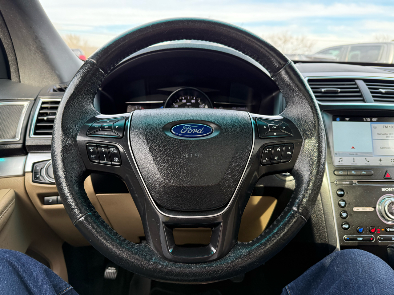 Ford Explorer Limited FWD 2017