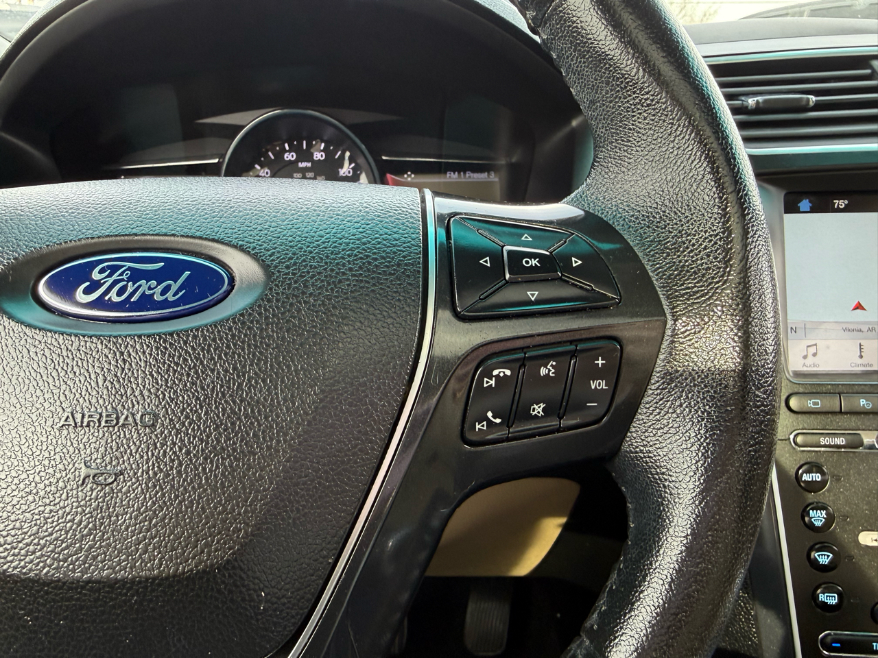 Ford Explorer Limited FWD 2017