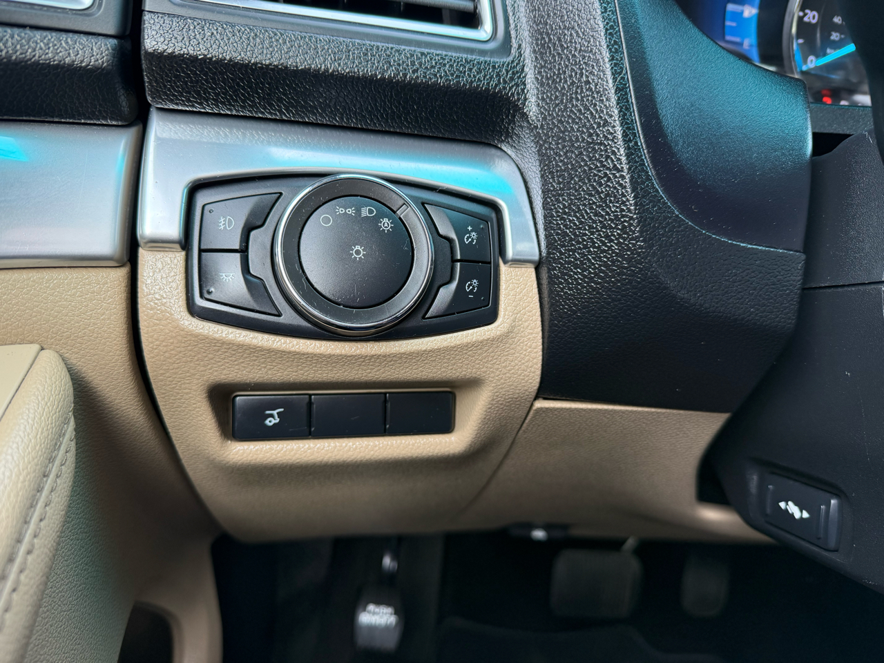 Ford Explorer Limited FWD 2017