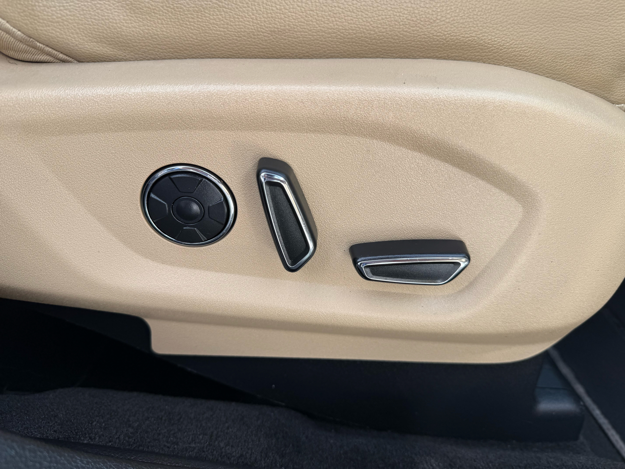 Ford Explorer Limited FWD 2017