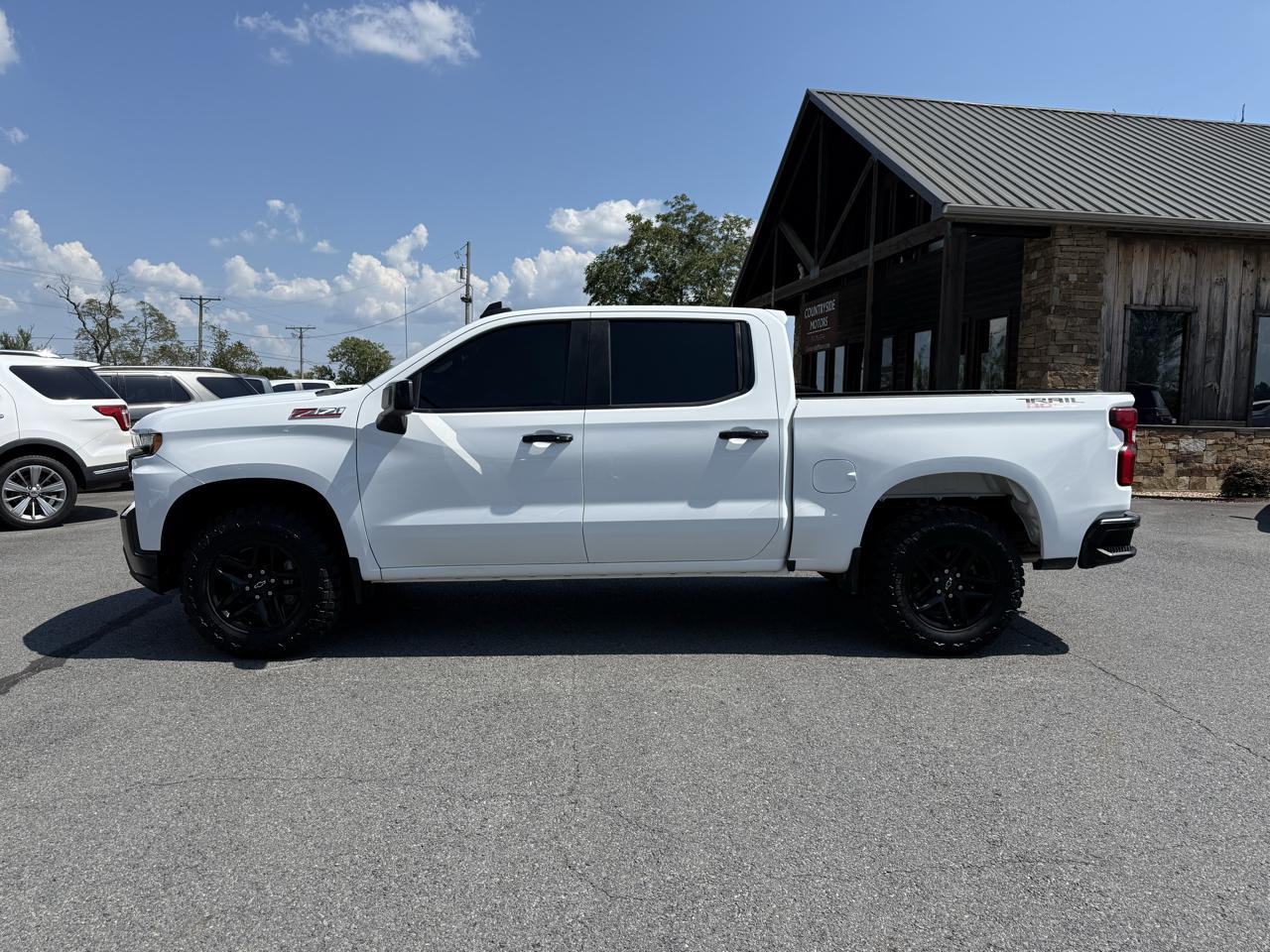 Chevrolet Silverado 1500 LT Trail Boss Crew Cab 4WD 2020