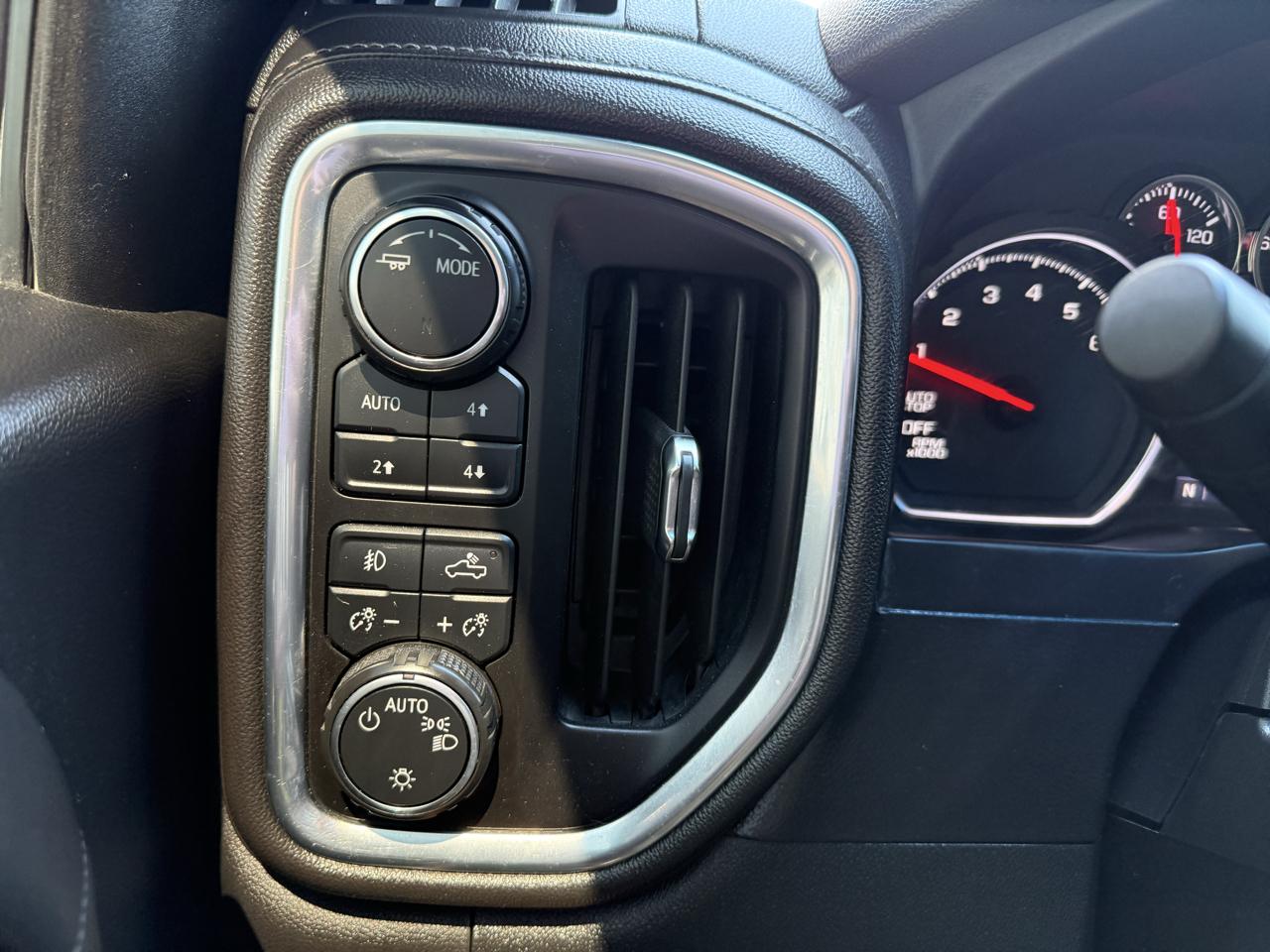 Chevrolet Silverado 1500 LT Trail Boss Crew Cab 4WD 2020