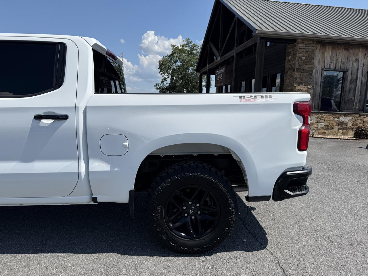 Chevrolet Silverado 1500 LT Trail Boss Crew Cab 4WD 2020
