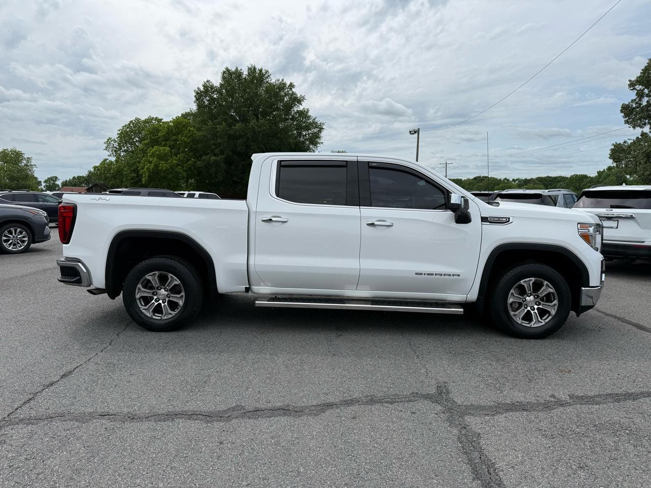 GMC Sierra 1500 SLT Crew Cab 4WD 2020