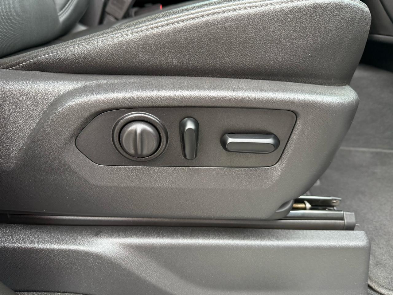 GMC Sierra 1500 SLT Crew Cab 4WD 2020