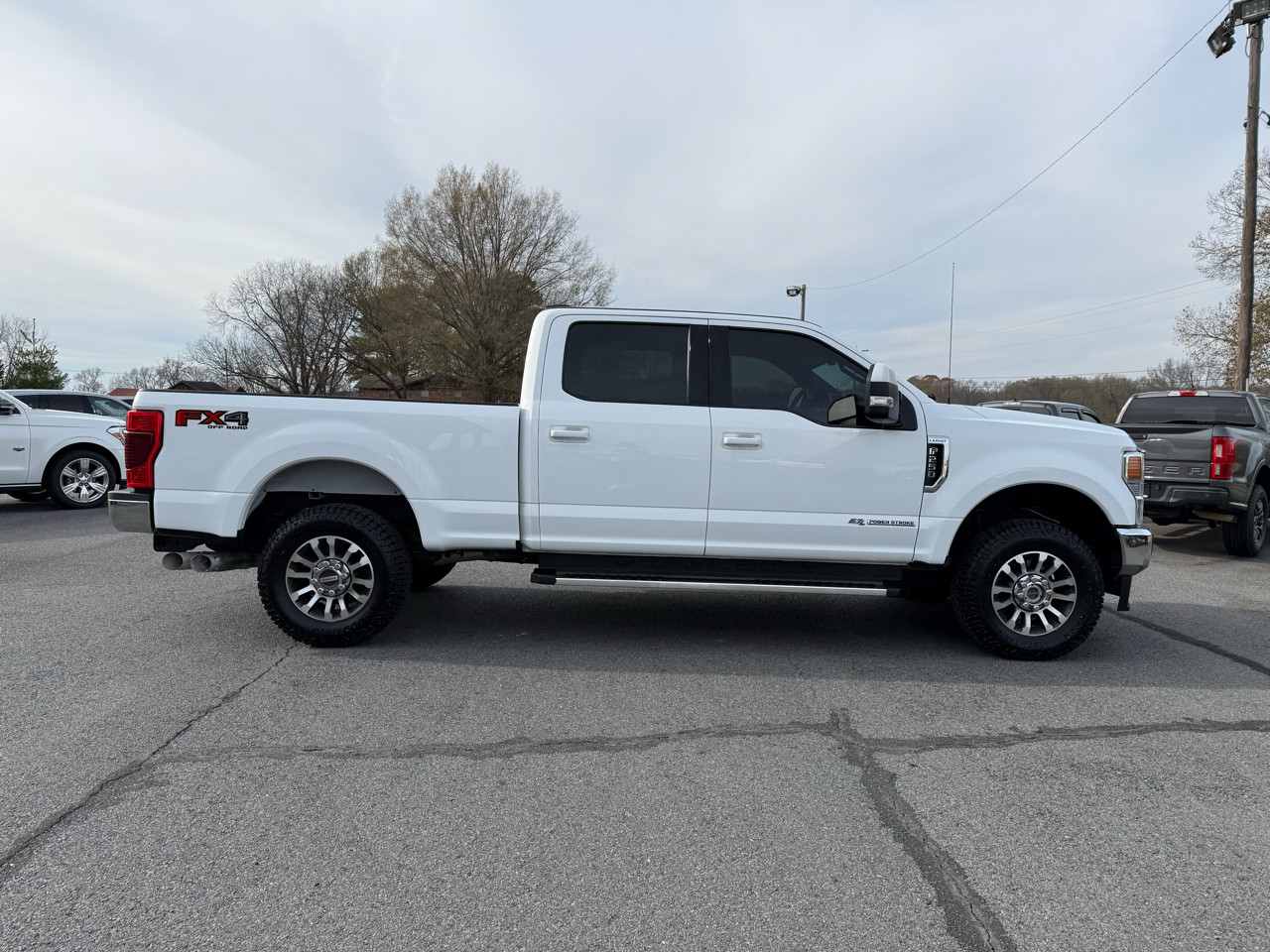 Ford F-250 SD Lariat Crew Cab 4WD 2022