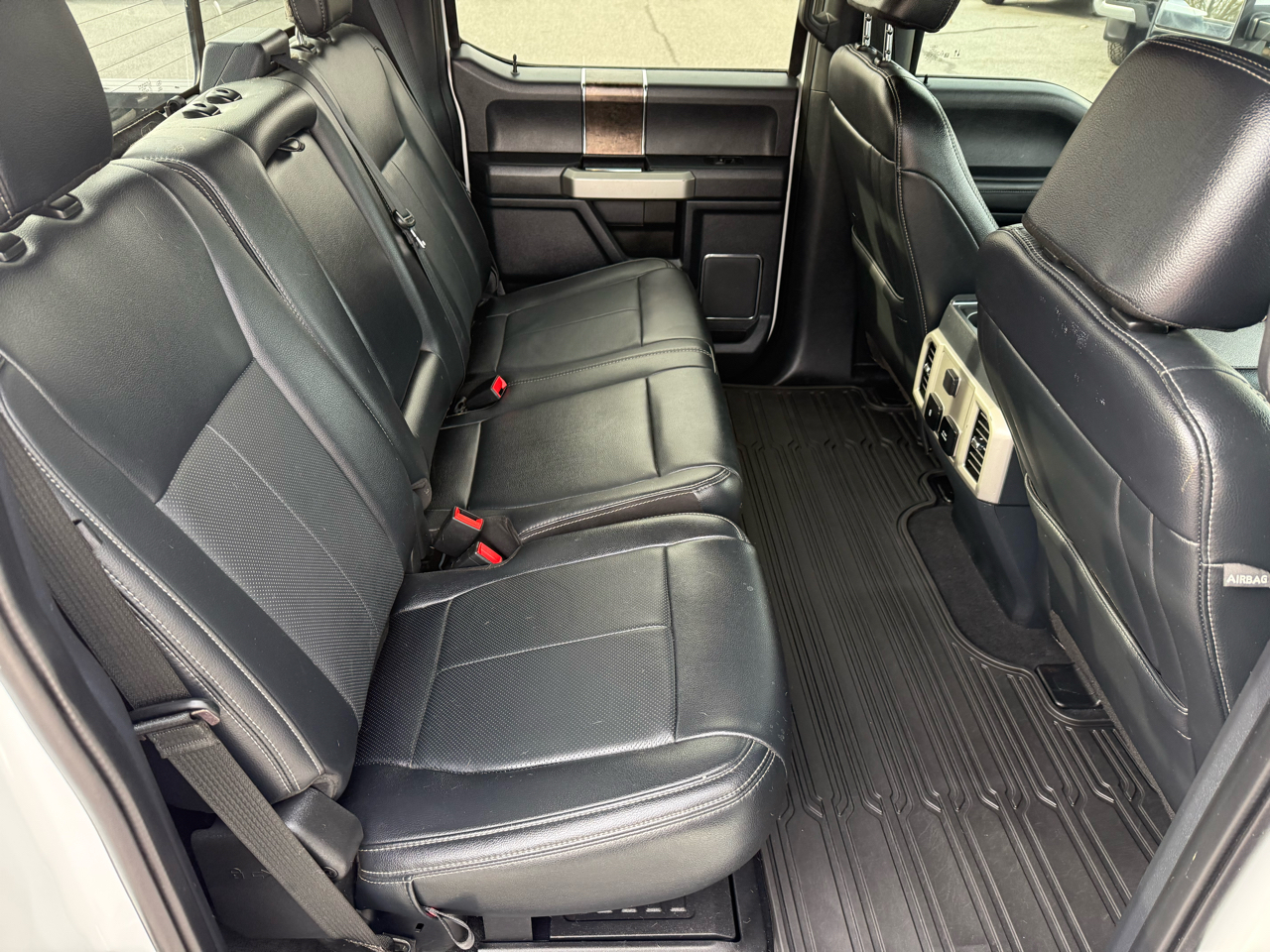 Ford F-250 SD Lariat Crew Cab 4WD 2022