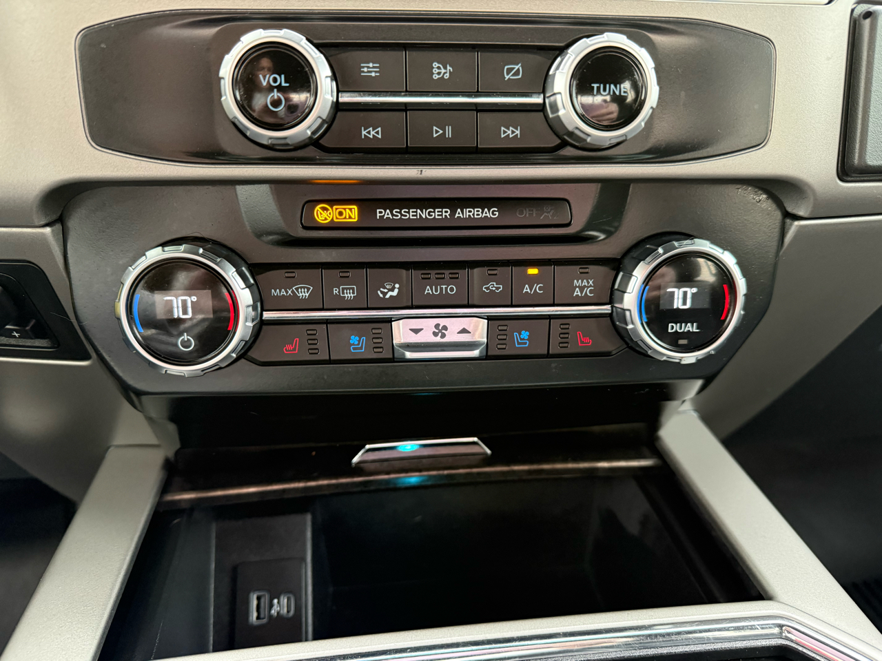 Ford F-250 SD Lariat Crew Cab 4WD 2022