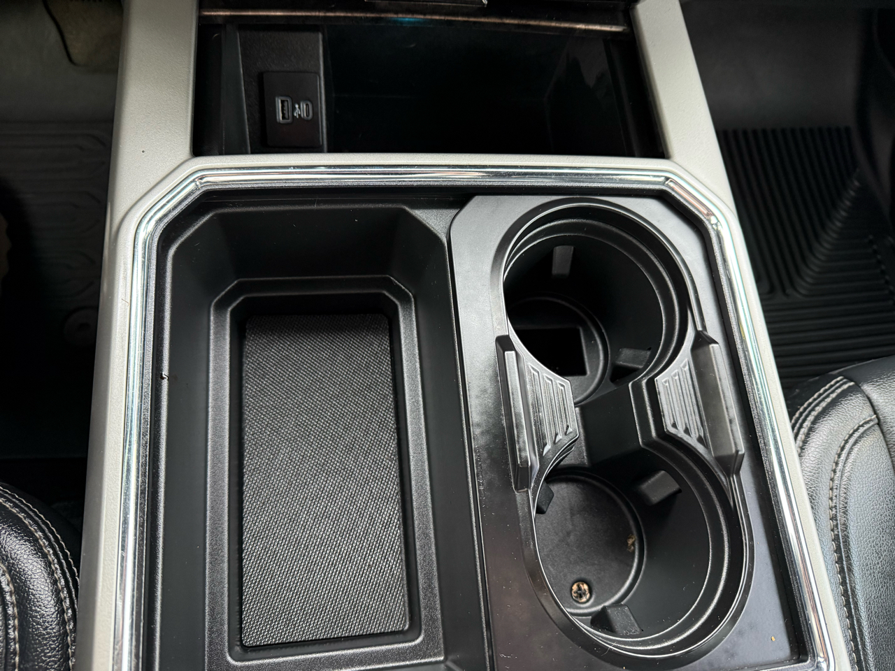 Ford F-250 SD Lariat Crew Cab 4WD 2022