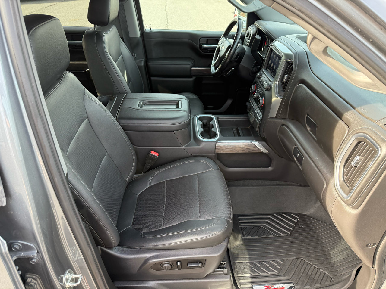 Chevrolet Silverado 1500 LTZ Crew Cab 4WD 2021