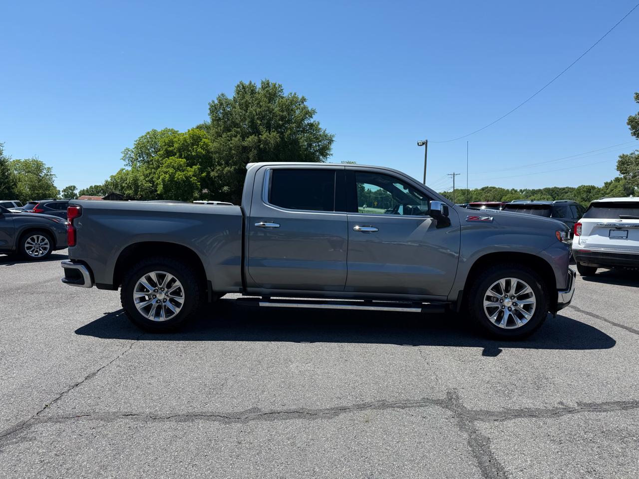 Chevrolet Silverado 1500 LTZ Crew Cab 4WD 2021