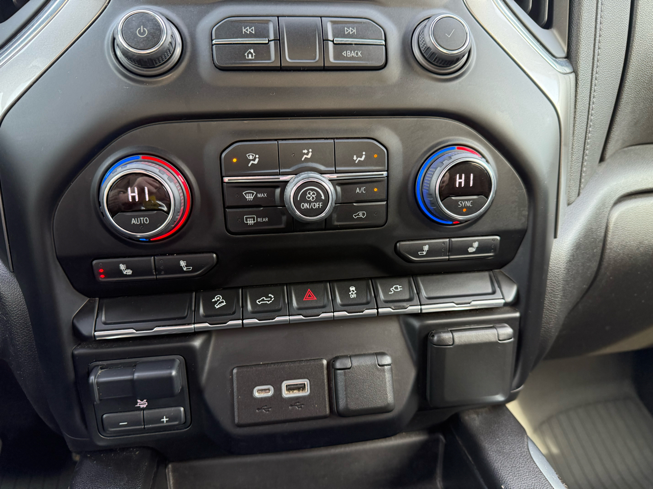 Chevrolet Silverado 1500 RST Crew Cab 4WD 2021