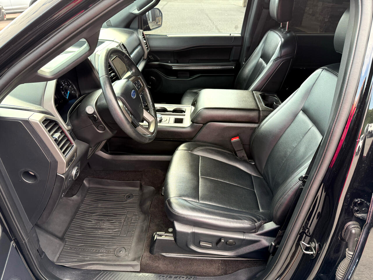 2020 Ford Expedition XLT photo 8