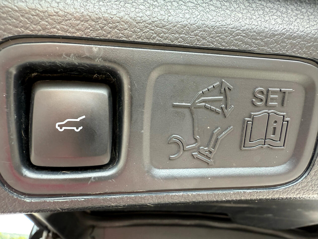2020 Ford Expedition XLT photo 15