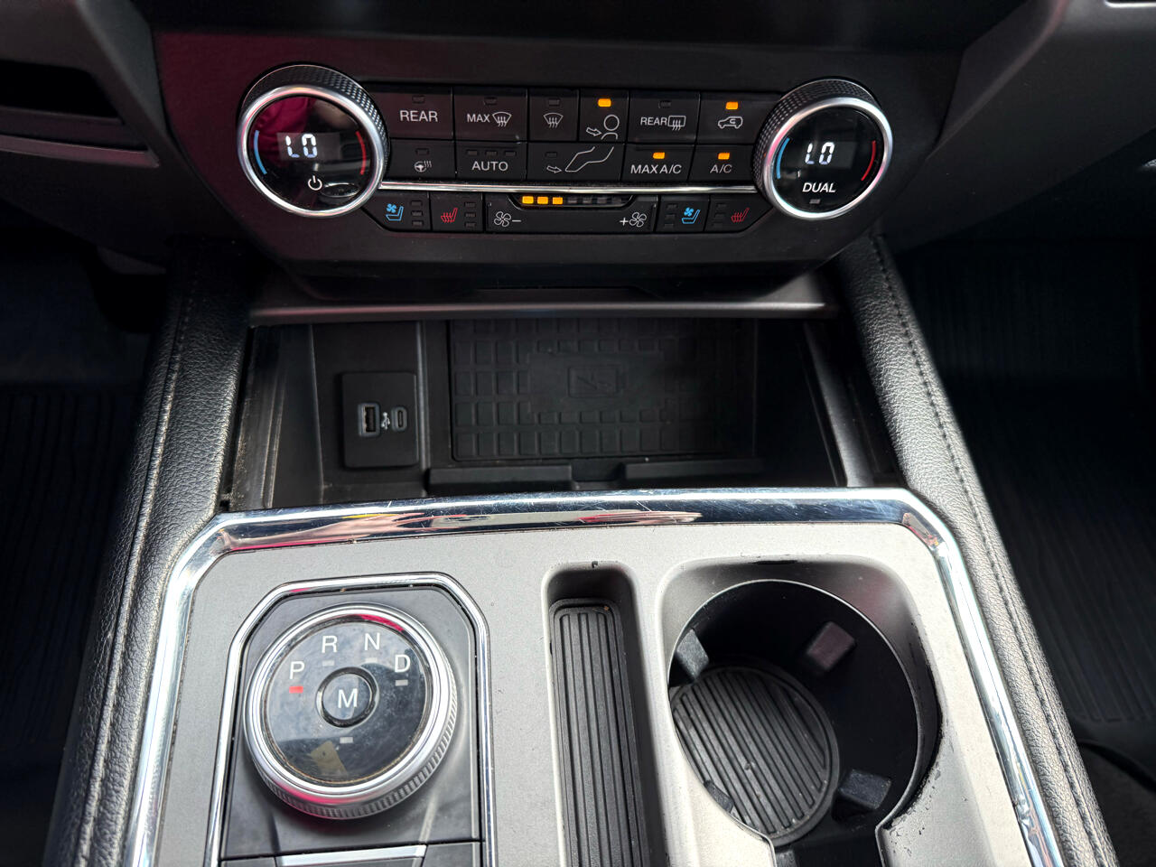 2020 Ford Expedition XLT photo 30