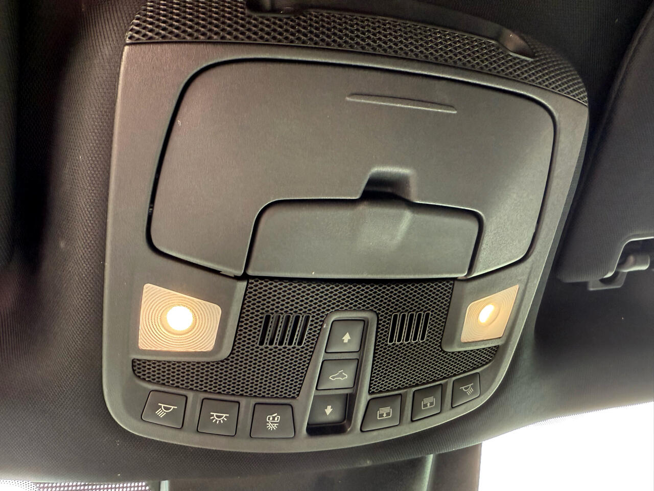 2020 Ford Expedition XLT photo 35