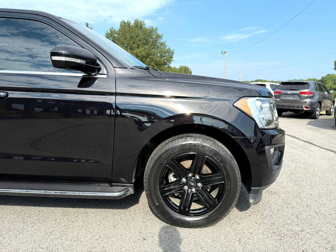2020 Ford Expedition XLT photo 41