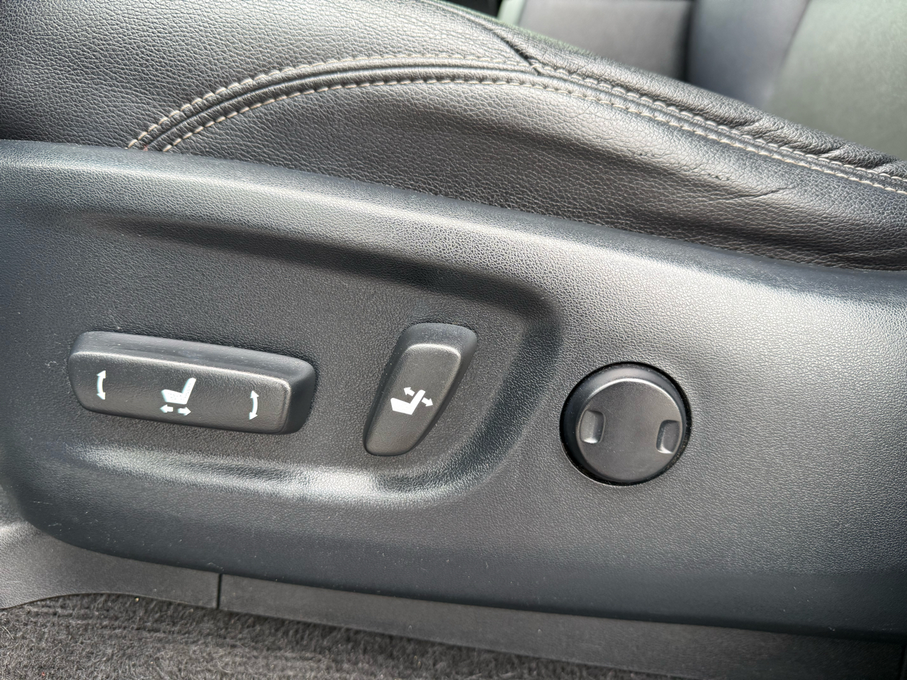 Toyota 4Runner SR5 Premium 2WD (Natl) 2017