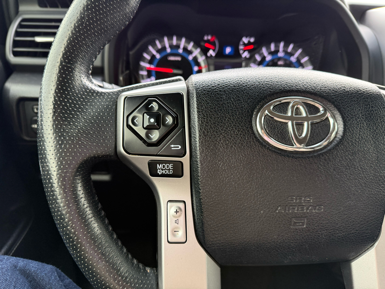Toyota 4Runner SR5 Premium 2WD (Natl) 2017