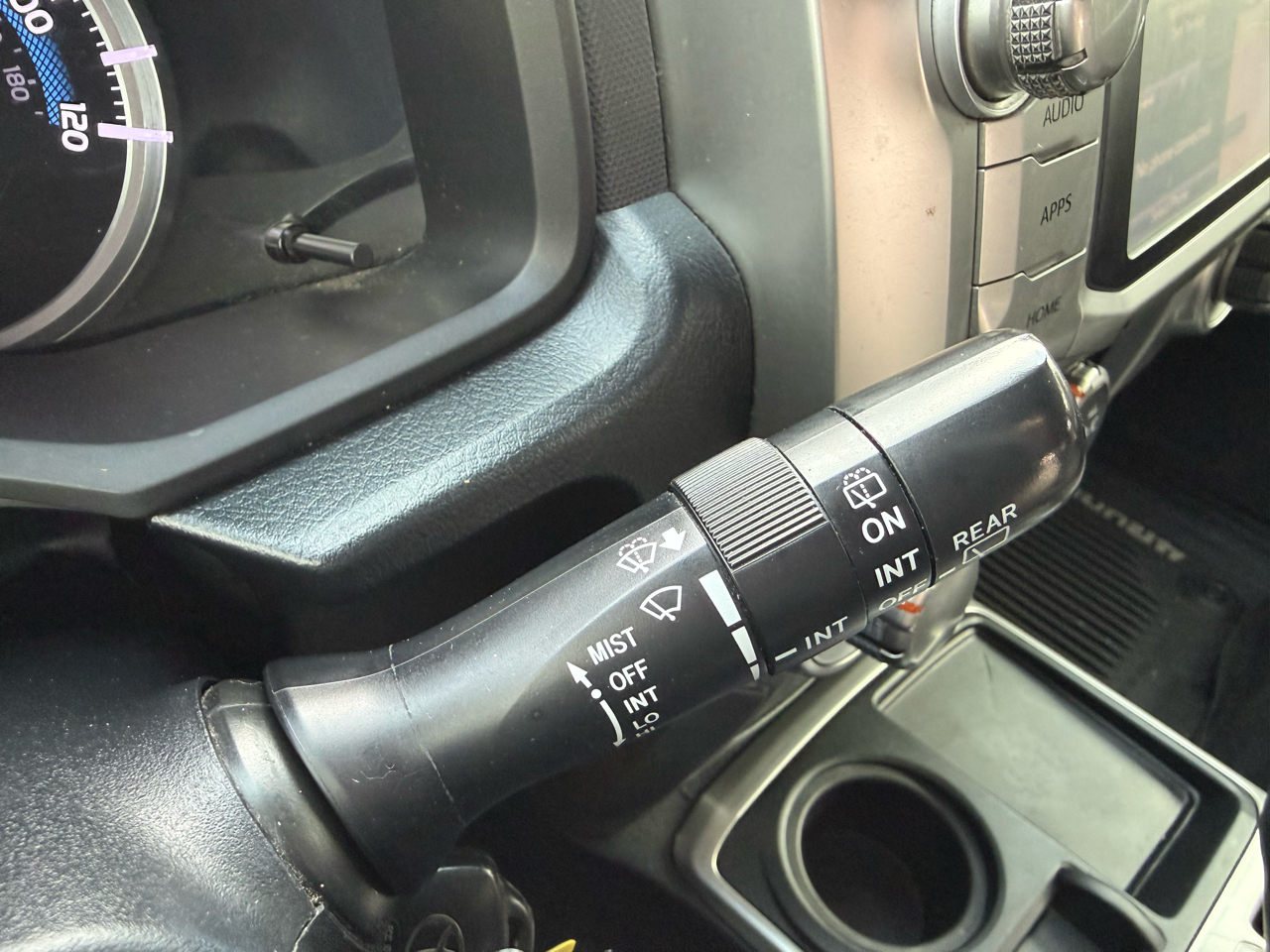 Toyota 4Runner SR5 Premium 2WD (Natl) 2017