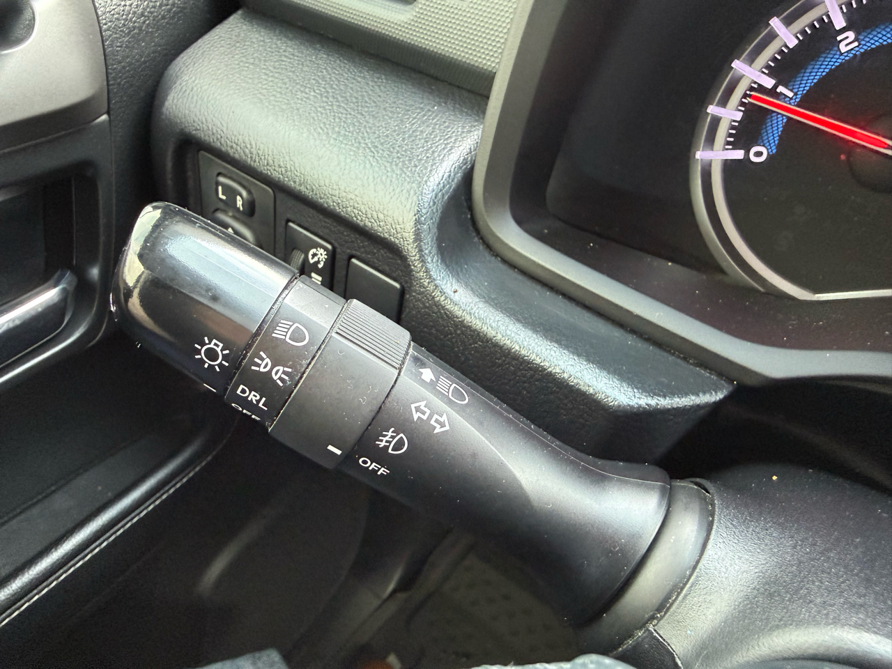 Toyota 4Runner SR5 Premium 2WD (Natl) 2017