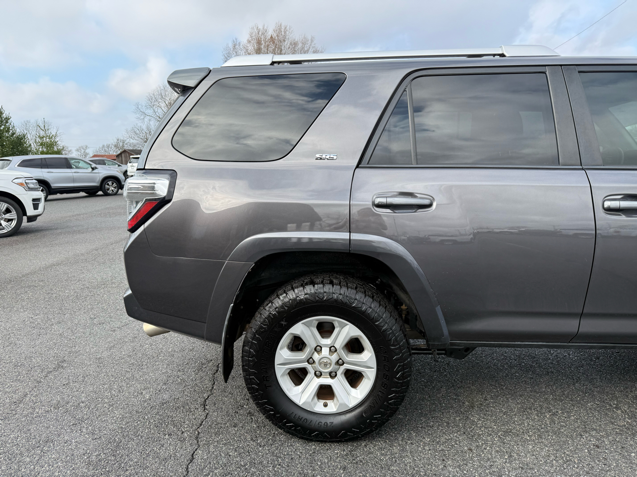 Toyota 4Runner SR5 Premium 2WD (Natl) 2017
