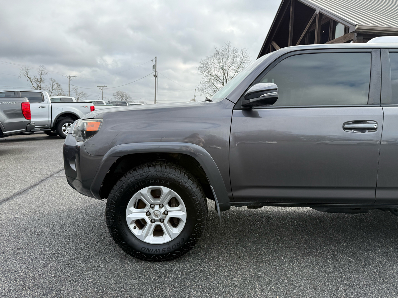 Toyota 4Runner SR5 Premium 2WD (Natl) 2017