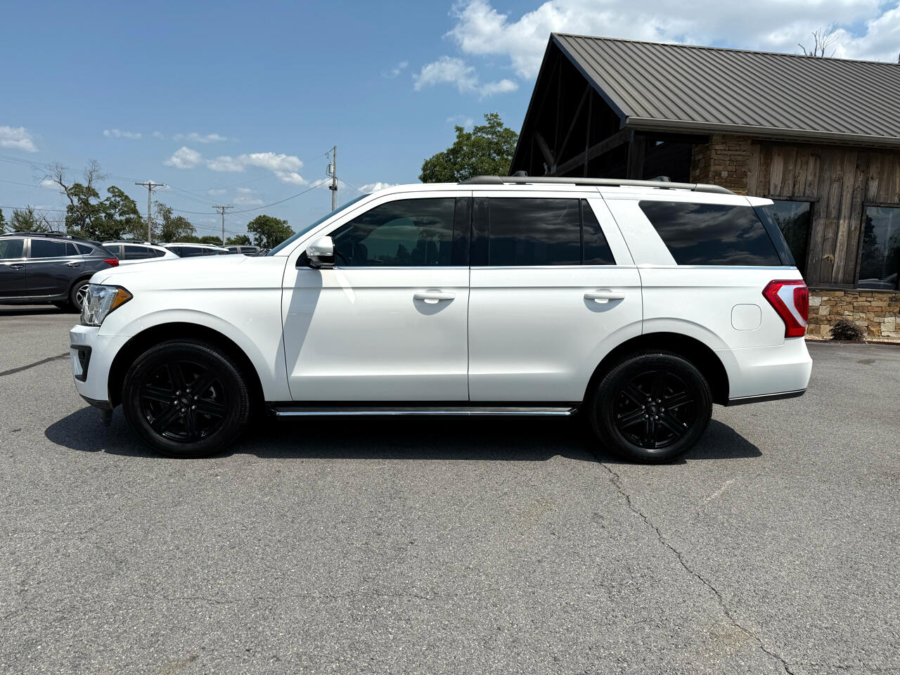2020 Ford Expedition XLT photo 2