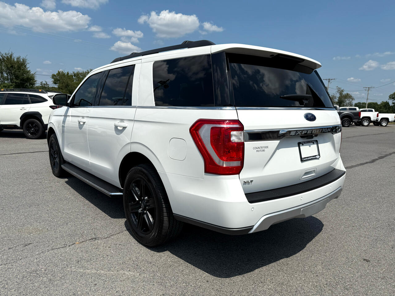2020 Ford Expedition XLT photo 3