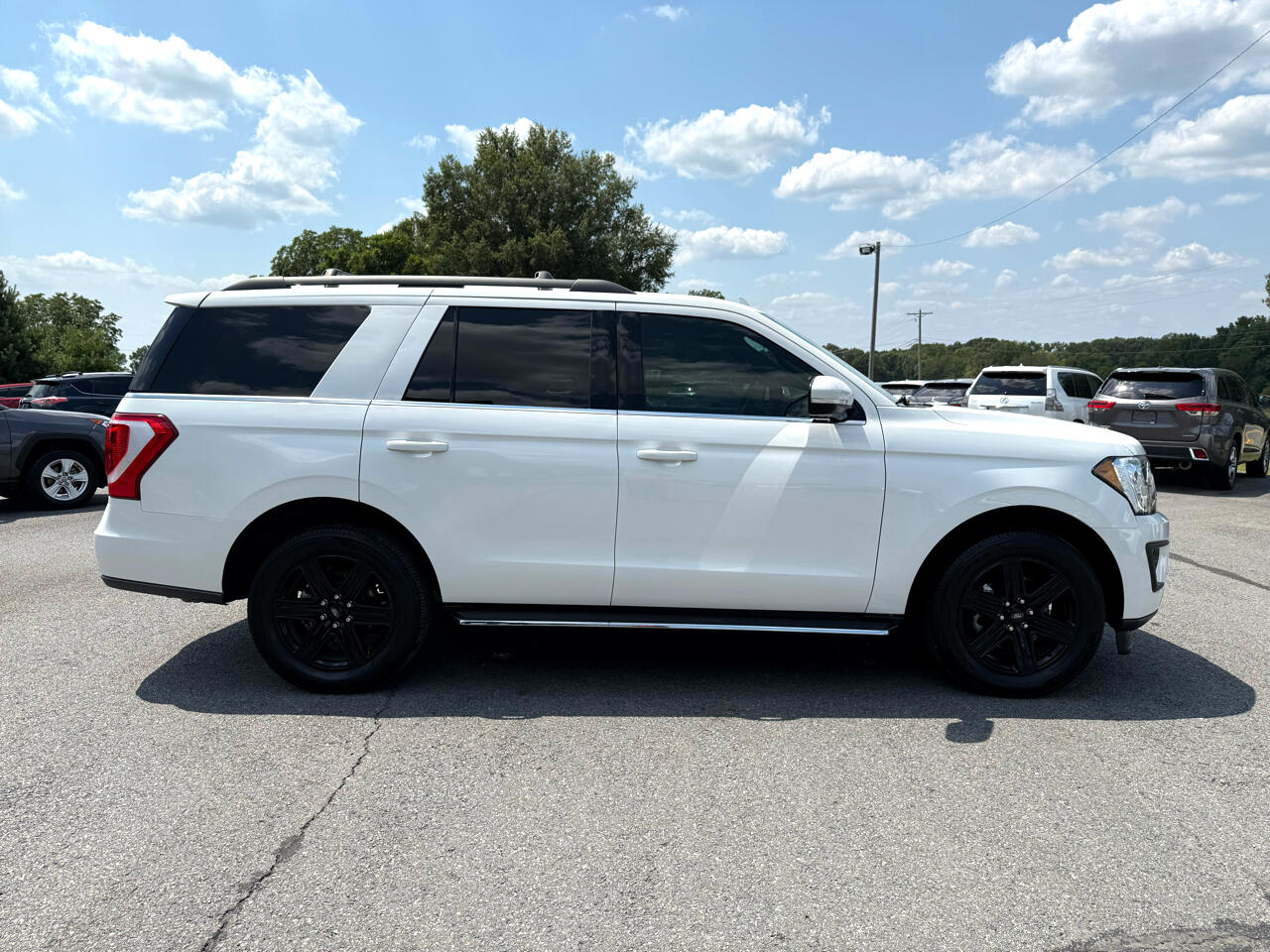 2020 Ford Expedition XLT photo 6