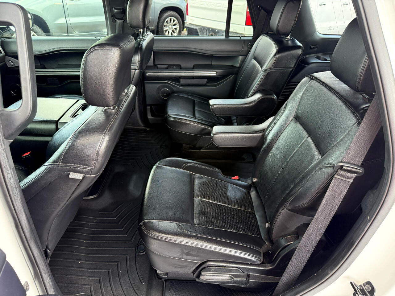 2020 Ford Expedition XLT photo 14