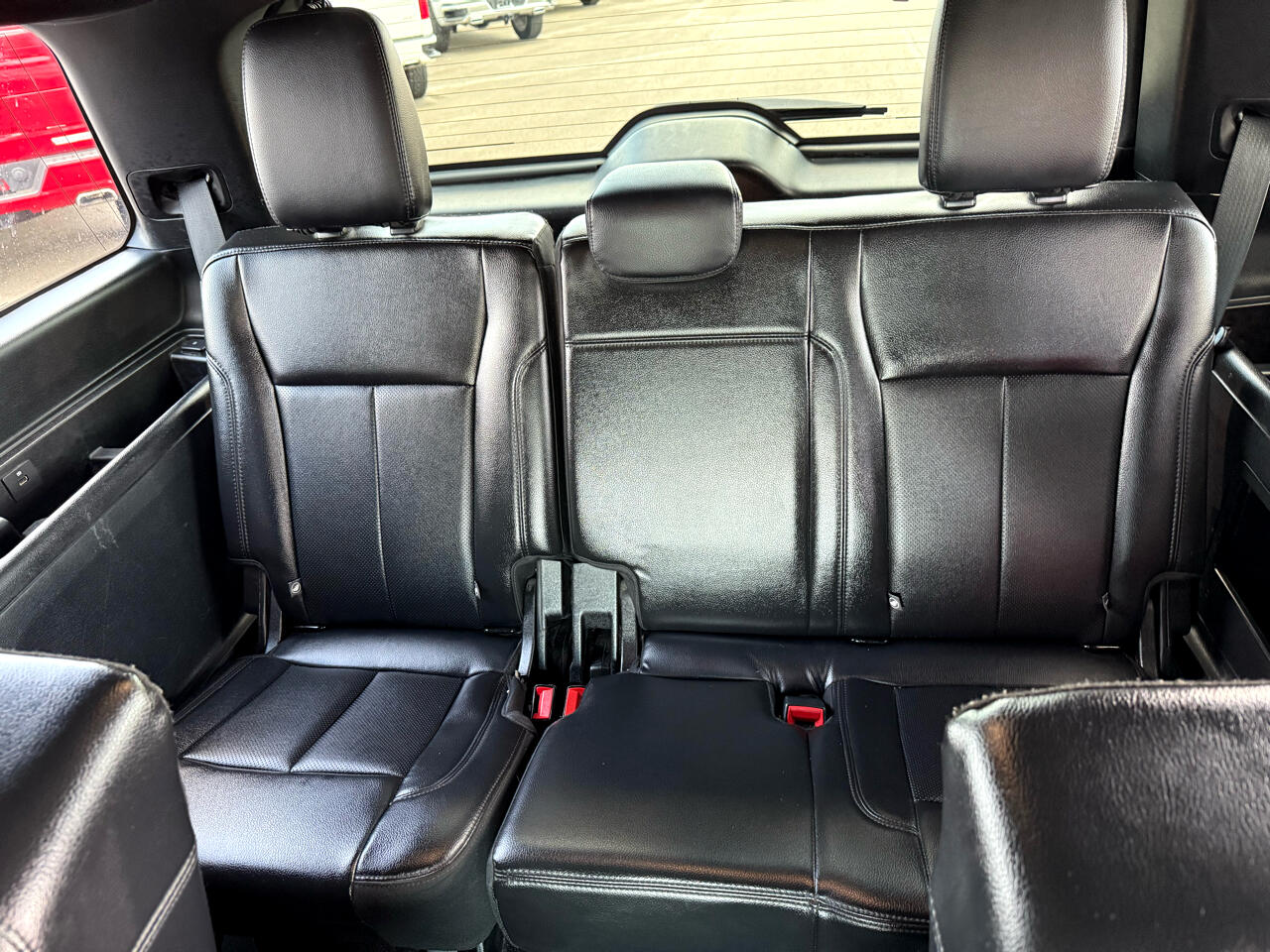 2020 Ford Expedition XLT photo 16