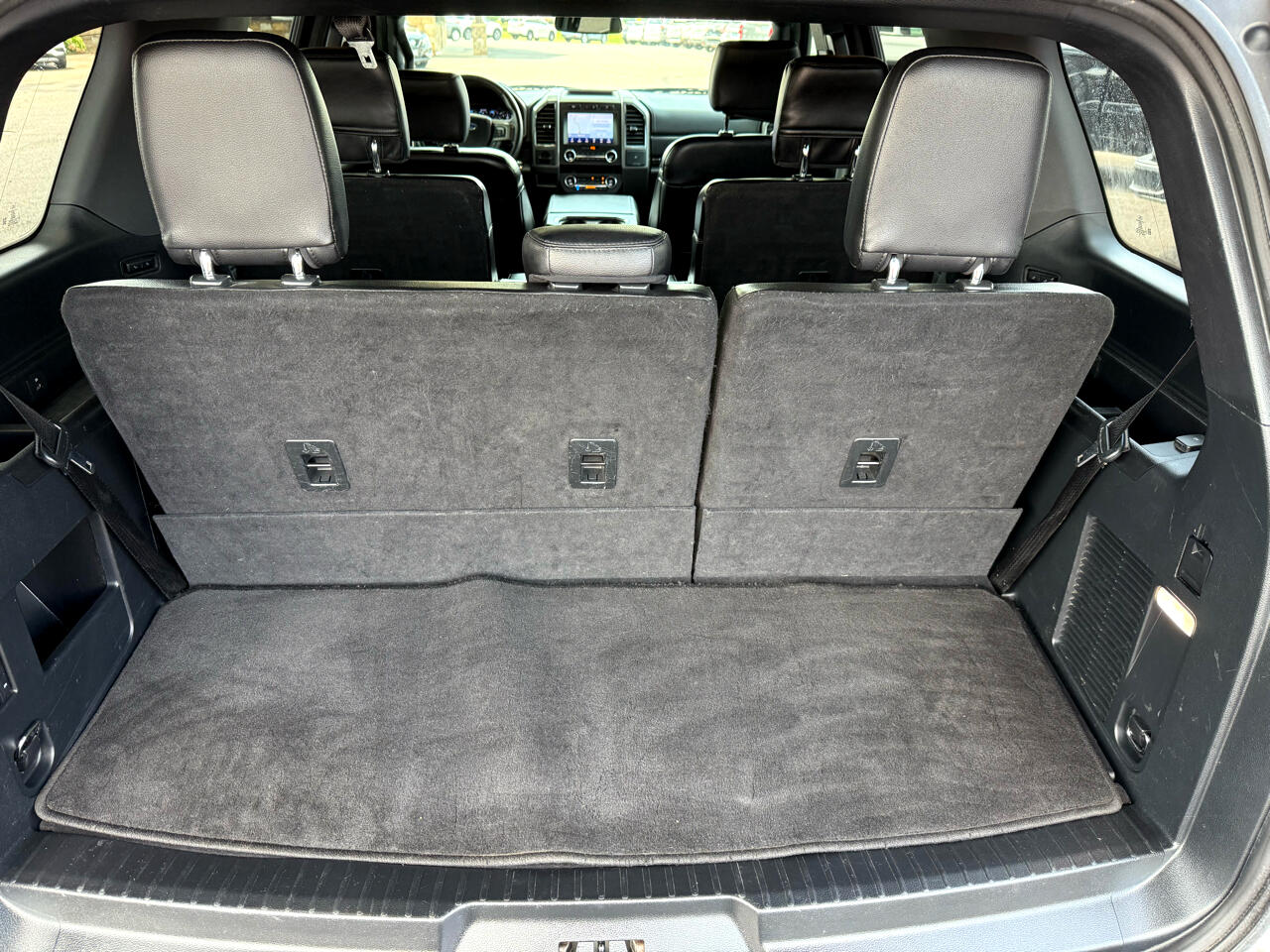 2020 Ford Expedition XLT photo 17