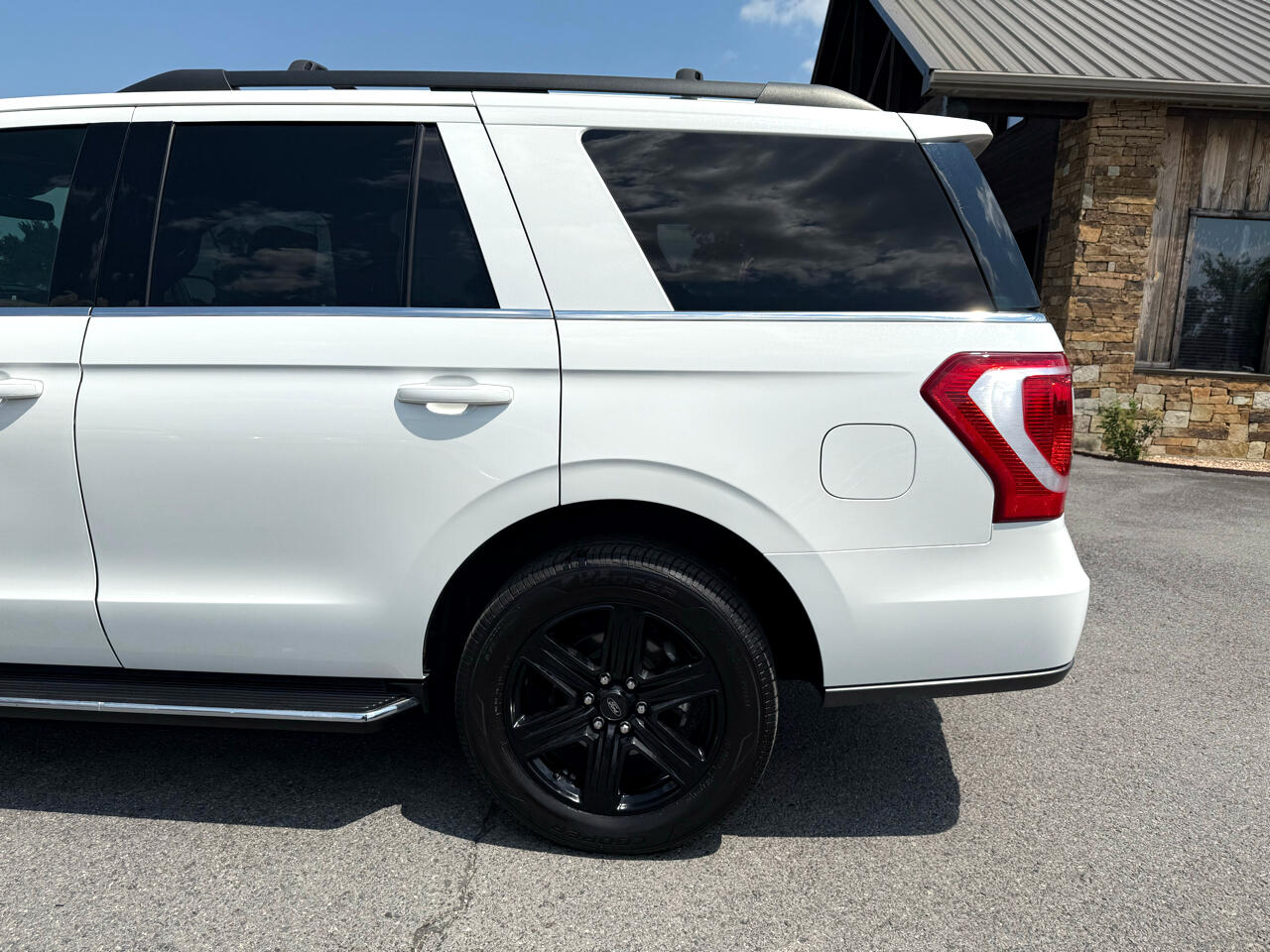 2020 Ford Expedition XLT photo 43