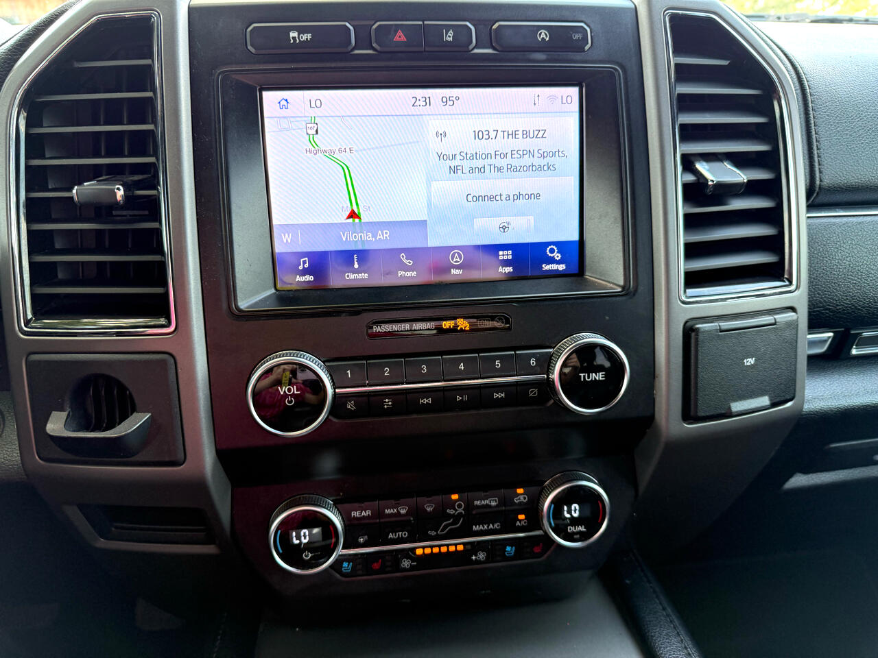 2020 Ford Expedition XLT photo 30
