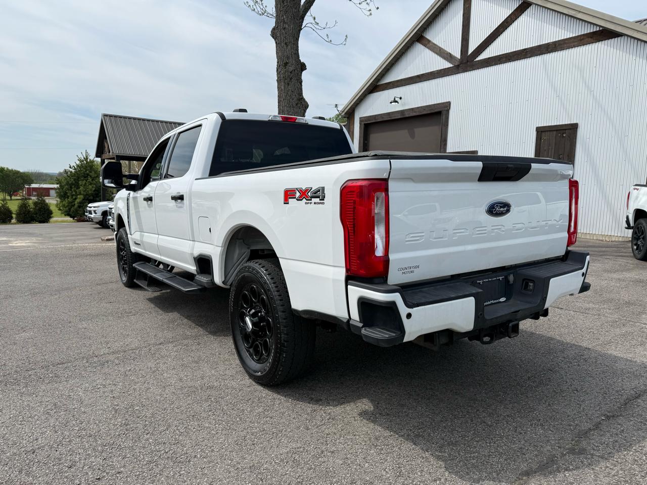 Ford F-250 SD XLT Crew Cab 4WD 2024