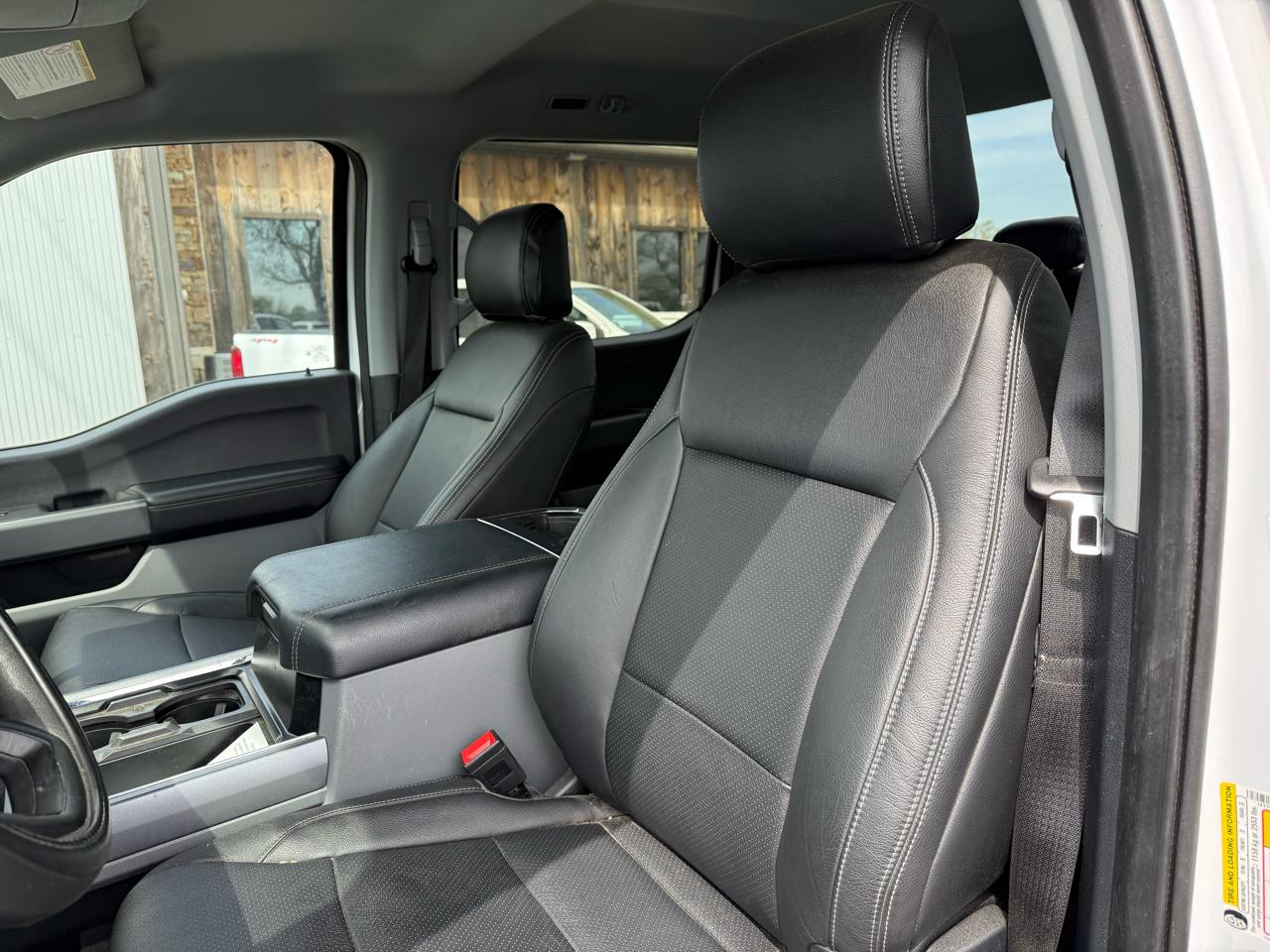 Ford F-250 SD XLT Crew Cab 4WD 2024