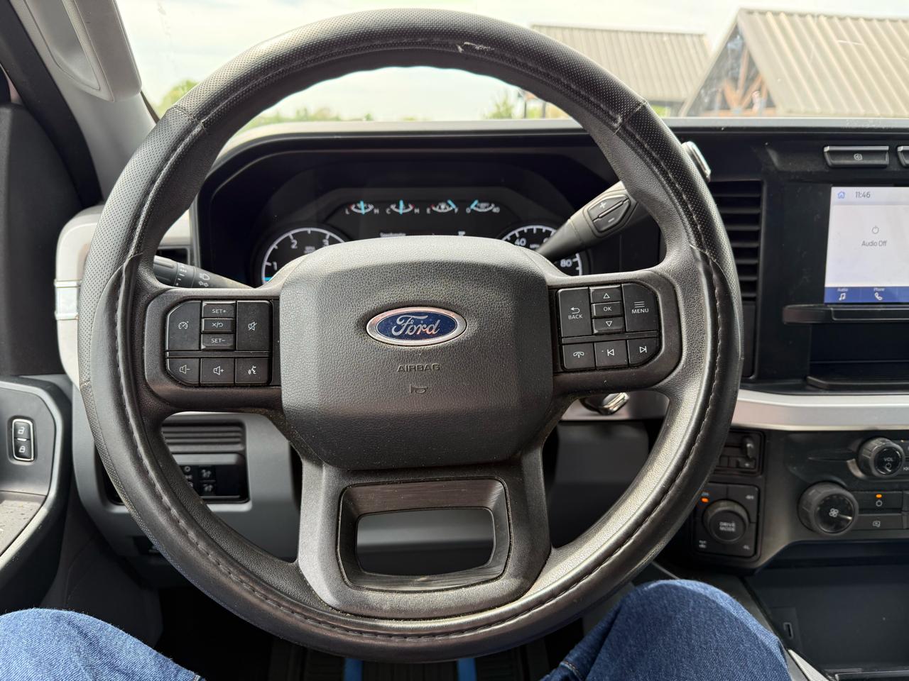 Ford F-250 SD XLT Crew Cab 4WD 2024