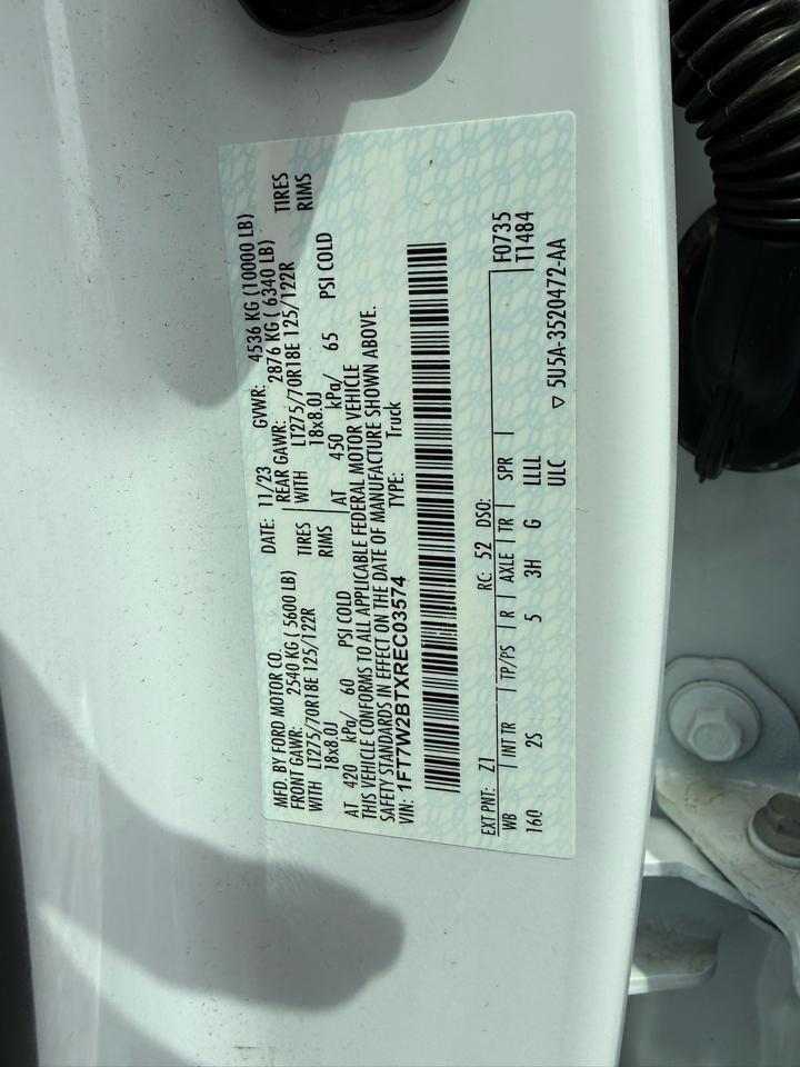 Ford F-250 SD XLT Crew Cab 4WD 2024