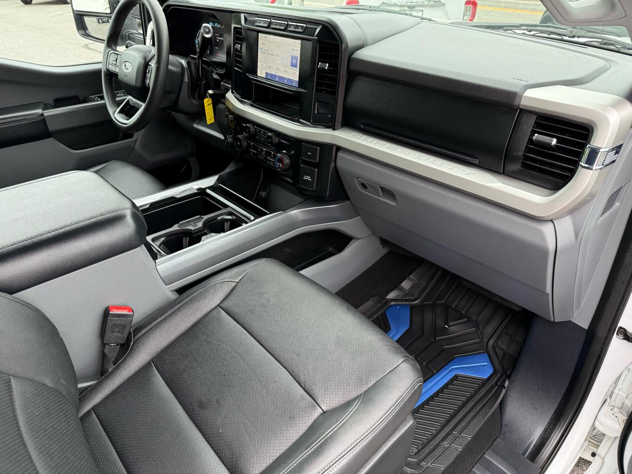 Ford F-250 SD XLT Crew Cab 4WD 2024