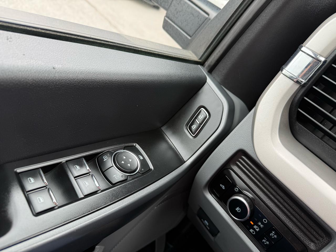Ford F-250 SD XLT Crew Cab 4WD 2024