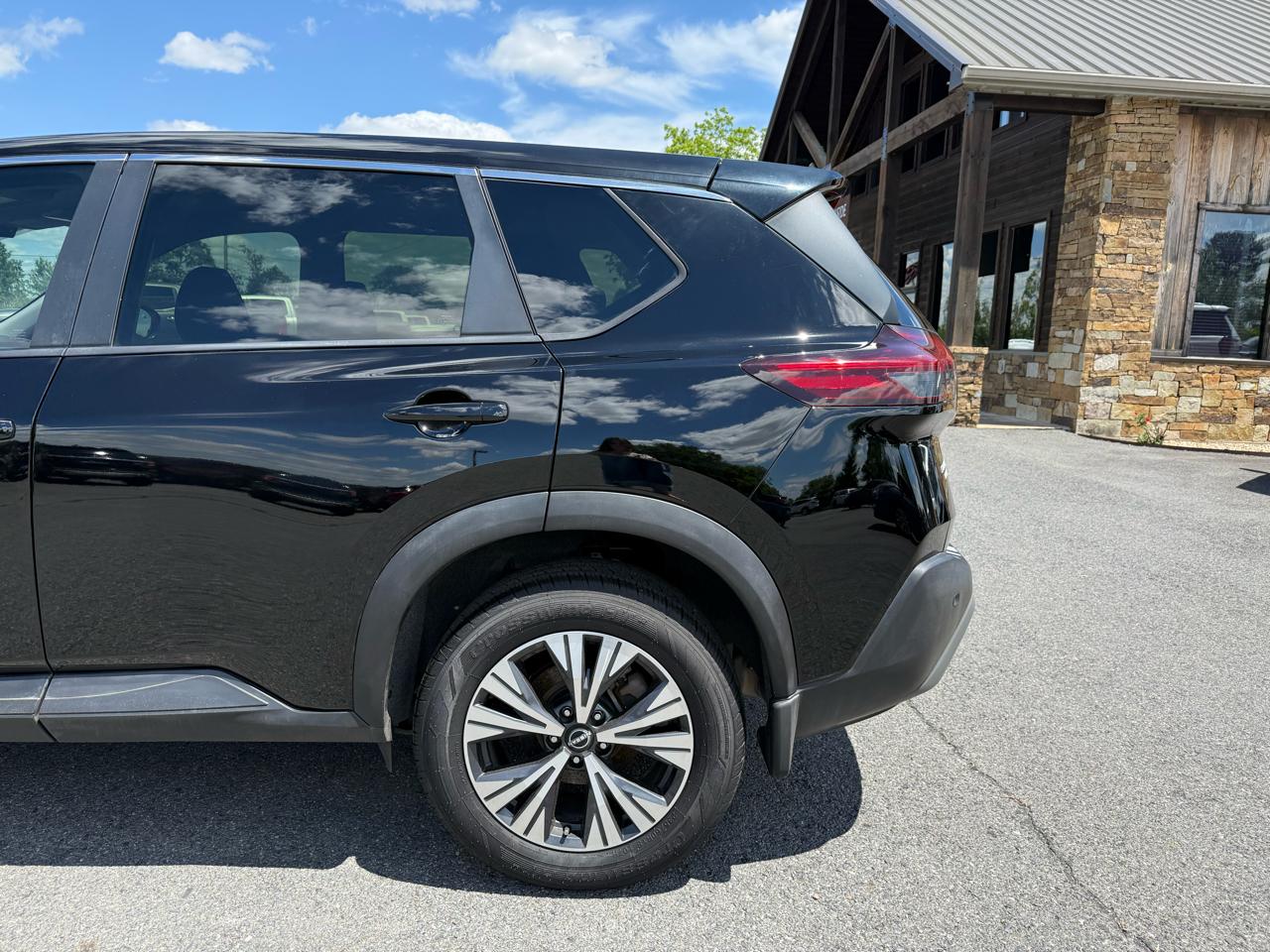 Nissan Rogue SV 2023