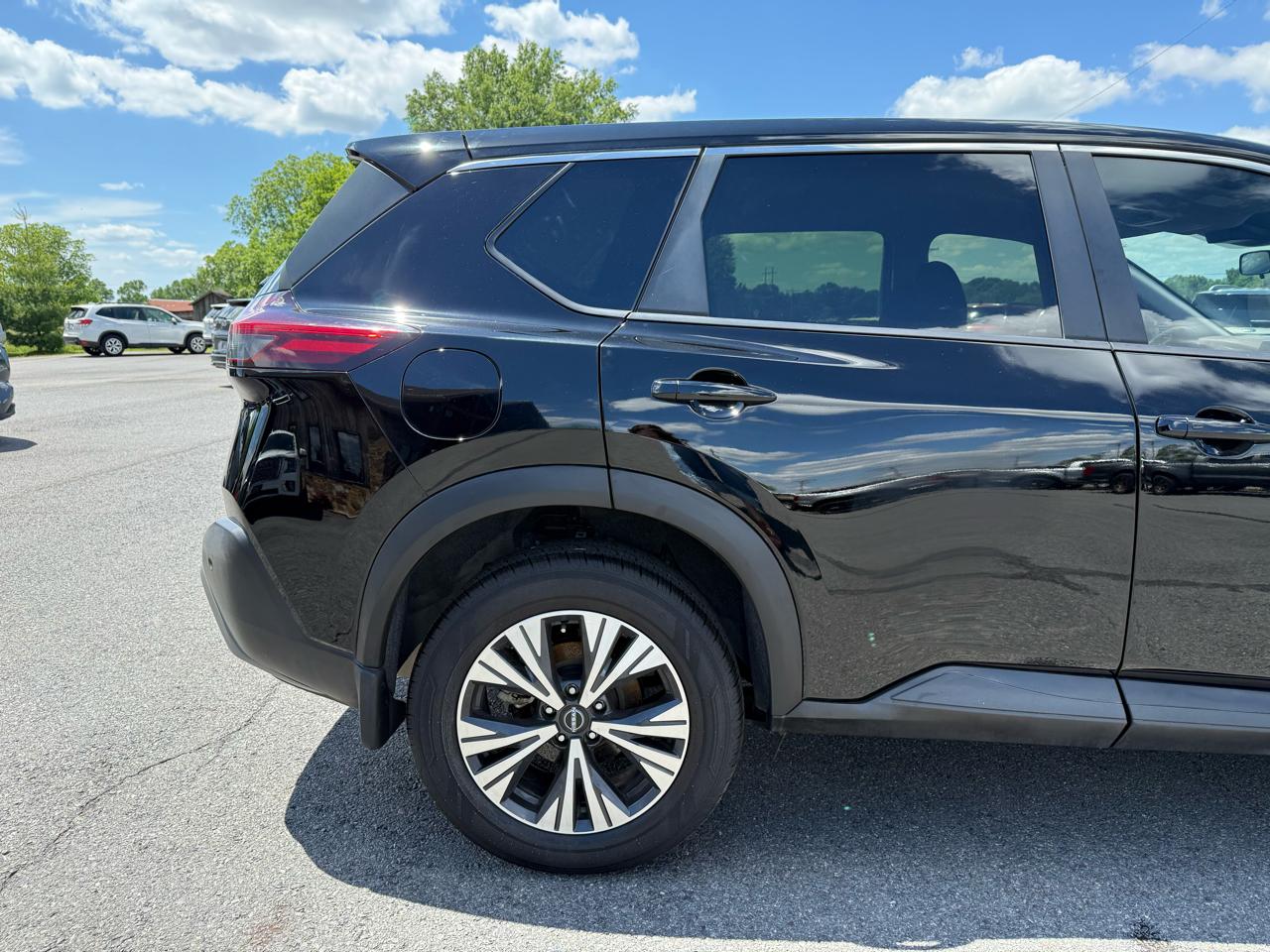 Nissan Rogue SV 2023