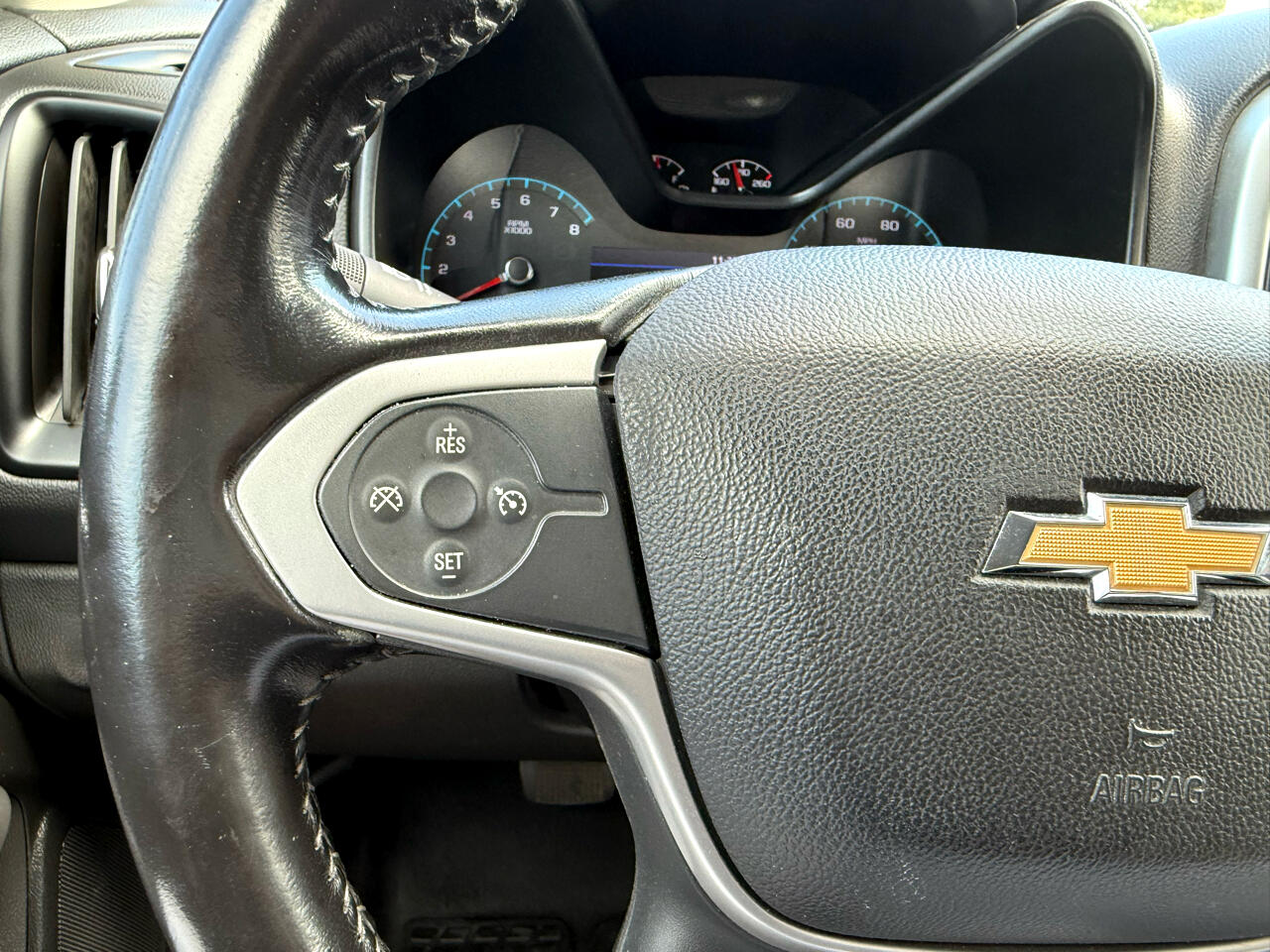 2020 Chevrolet Colorado LT photo 18