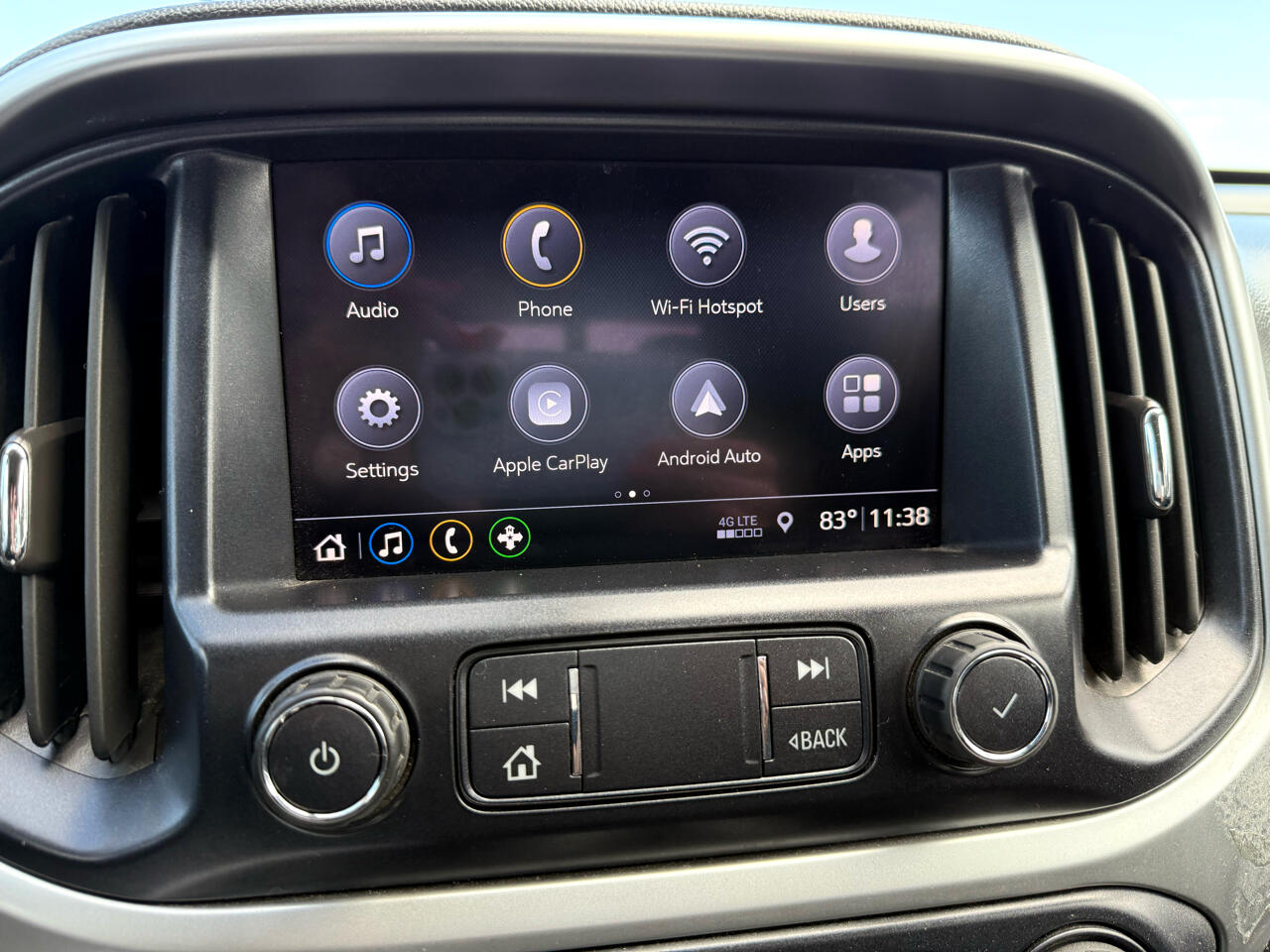 2020 Chevrolet Colorado LT photo 25