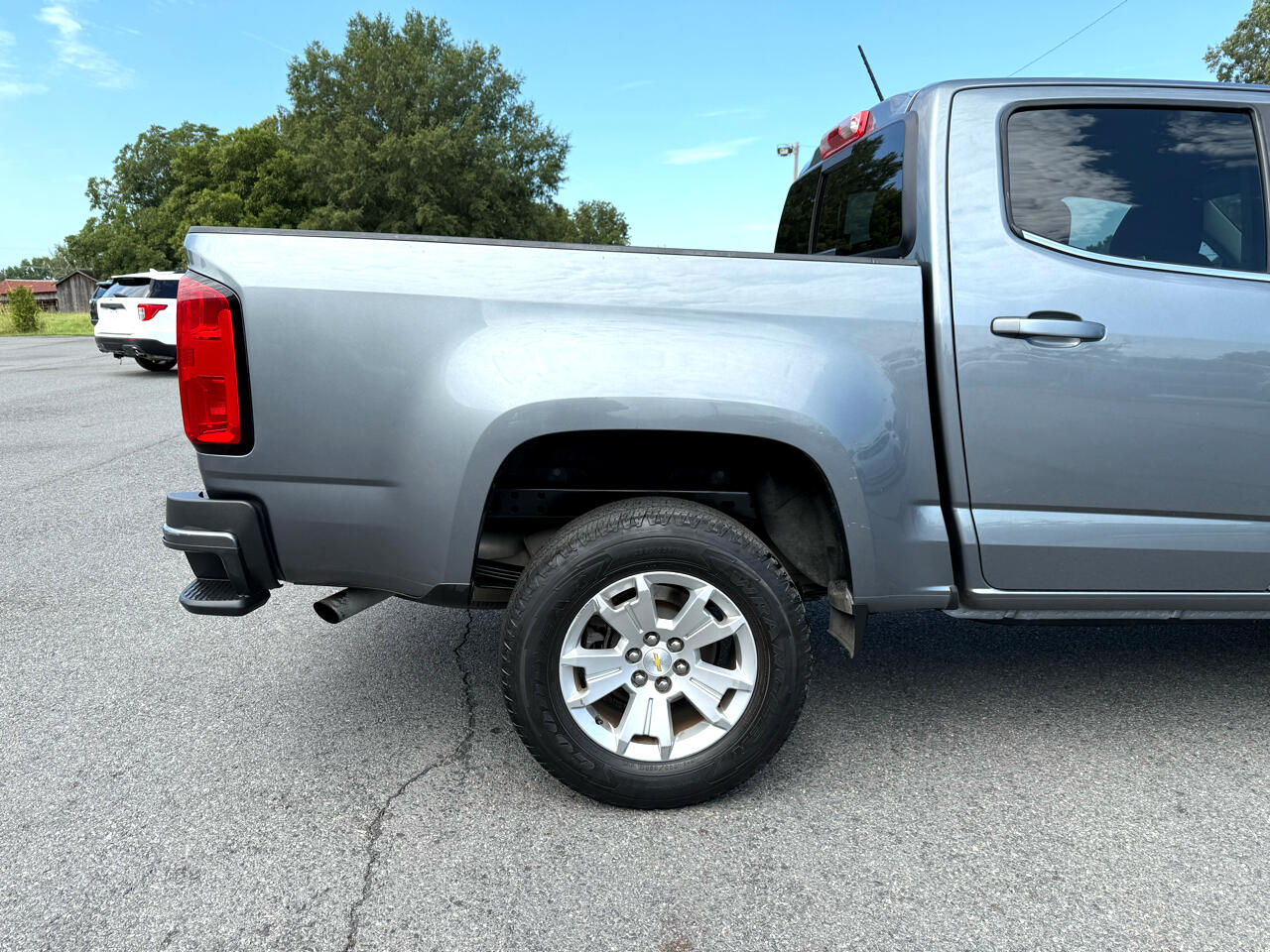 2020 Chevrolet Colorado LT photo 34