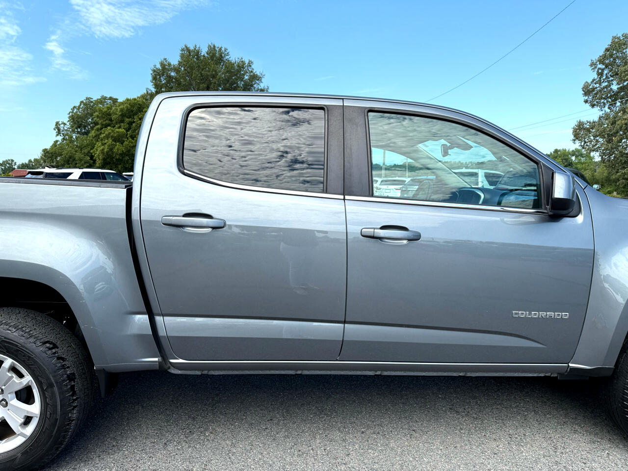2020 Chevrolet Colorado LT photo 35