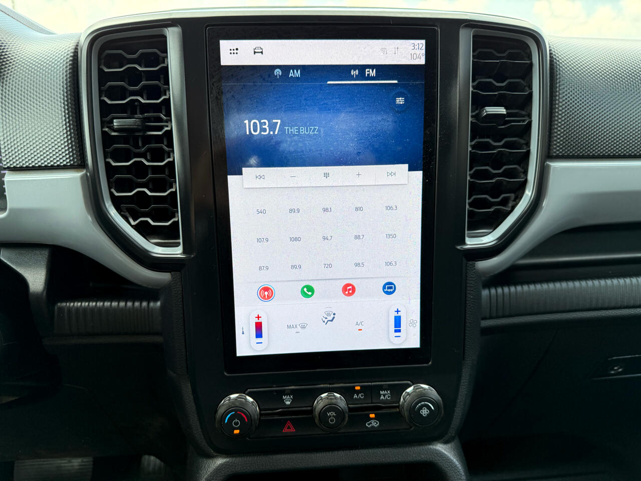 2024 Ford Ranger XL photo 9