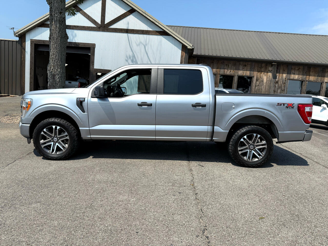 2021 Ford F-150 XL STX photo 2
